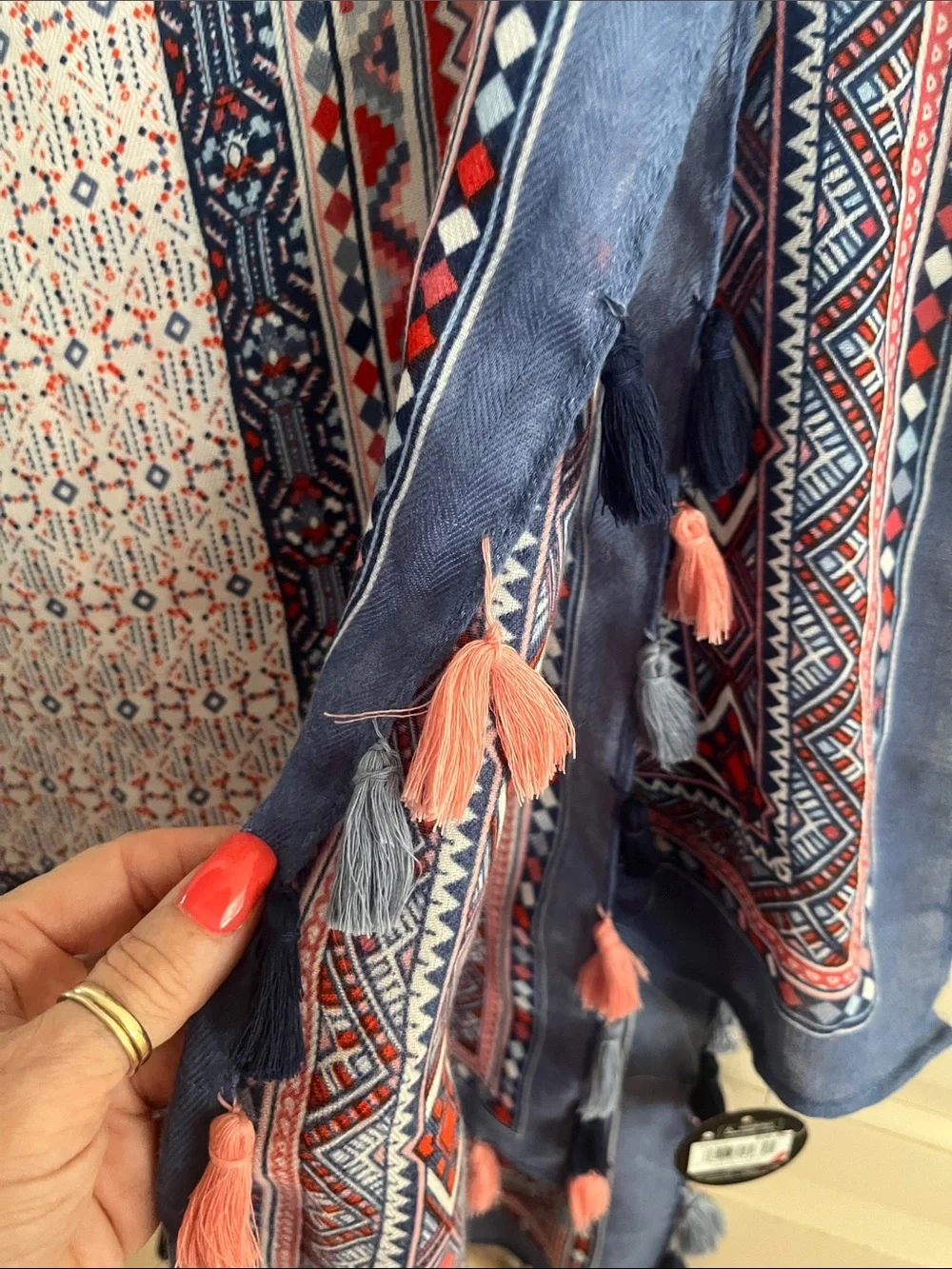 Lulus lightweight scarf
